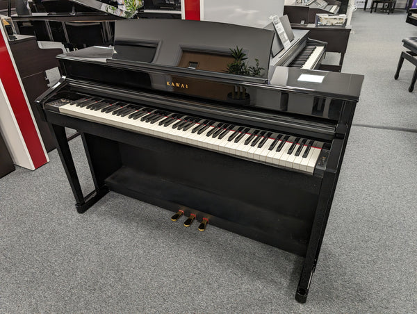Second Hand Kawai CS7 Digital Piano; Polished Ebony with Adjustable Stool: Serial No: G214033