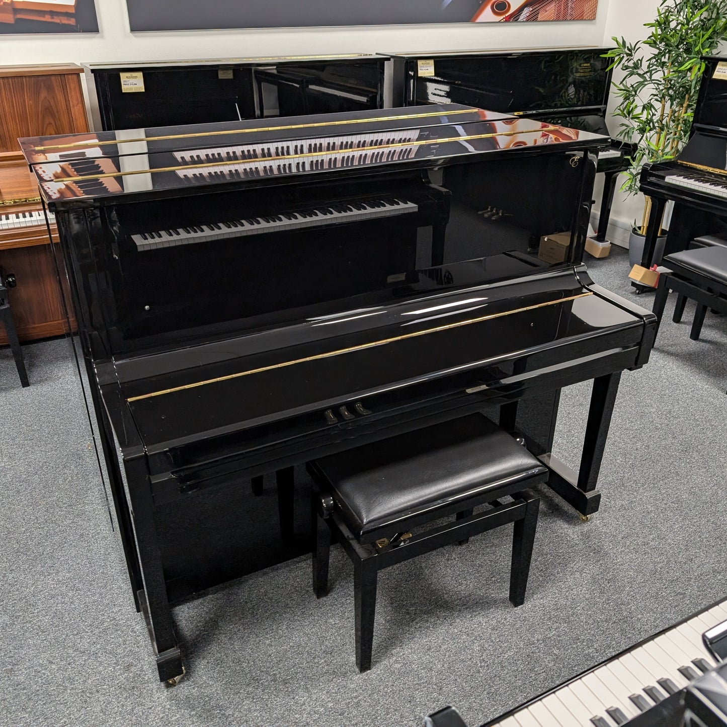 Steinway & Sons Essex EUP123 Upright Piano: Serial No: E128317C | Second Hand