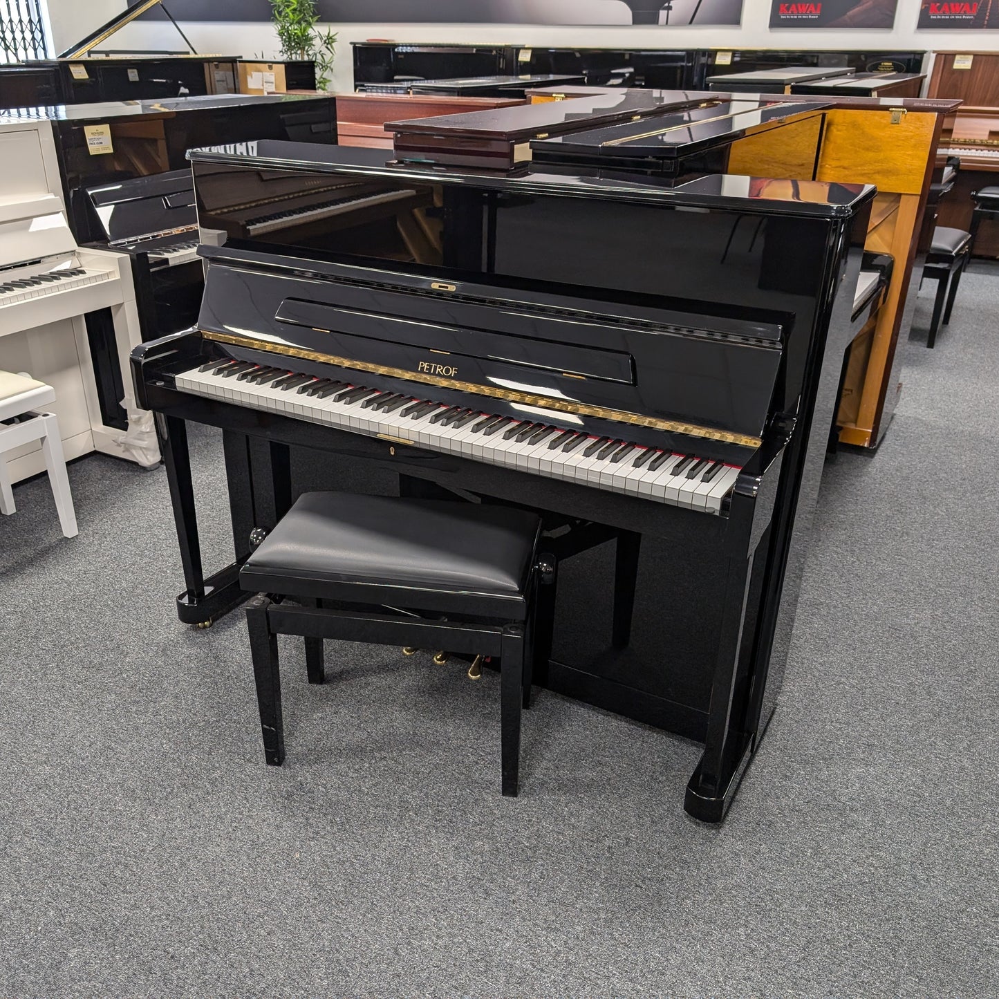 Petrof 118 P1 Upright Piano; Polished Ebony: Serial No: 586795 | Second Hand