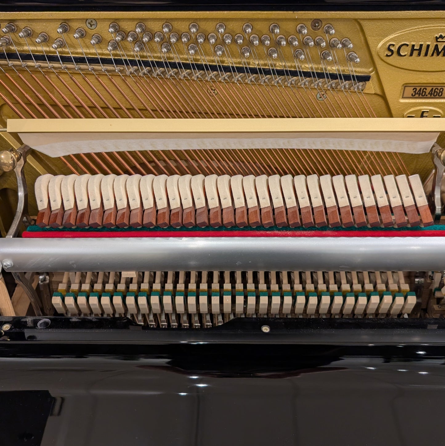 Second Hand Schimmel 122SE Upright Piano in Polished Ebony; SN: 346468