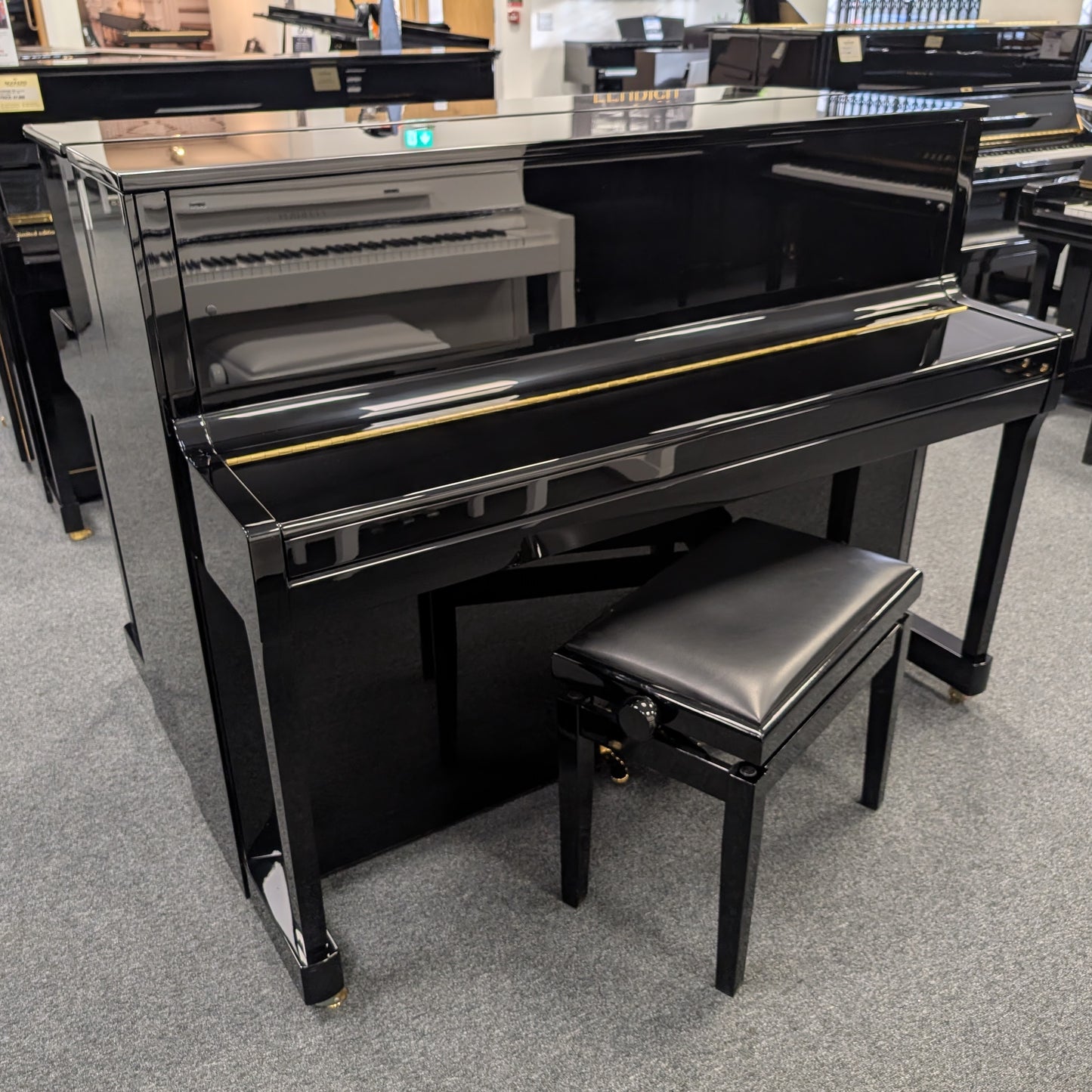 Kawai K200 Upright Piano In Polished Ebony: Serial No: F137502 | Second Hand