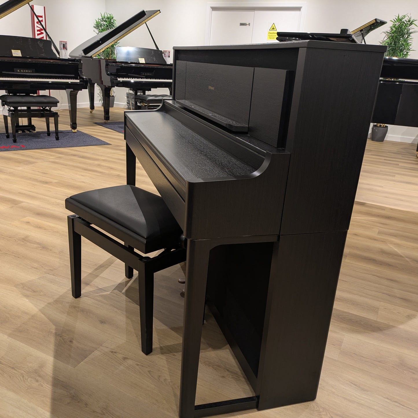 Roland LX706 Digital; Charcoal Black Digital Piano Incl Stool Serial No: Z6J0330 | Second Hand