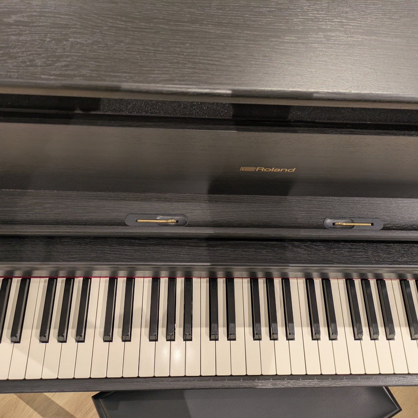 Roland LX706 Digital; Charcoal Black Digital Piano Incl Stool Serial No: Z6J0330 | Second Hand