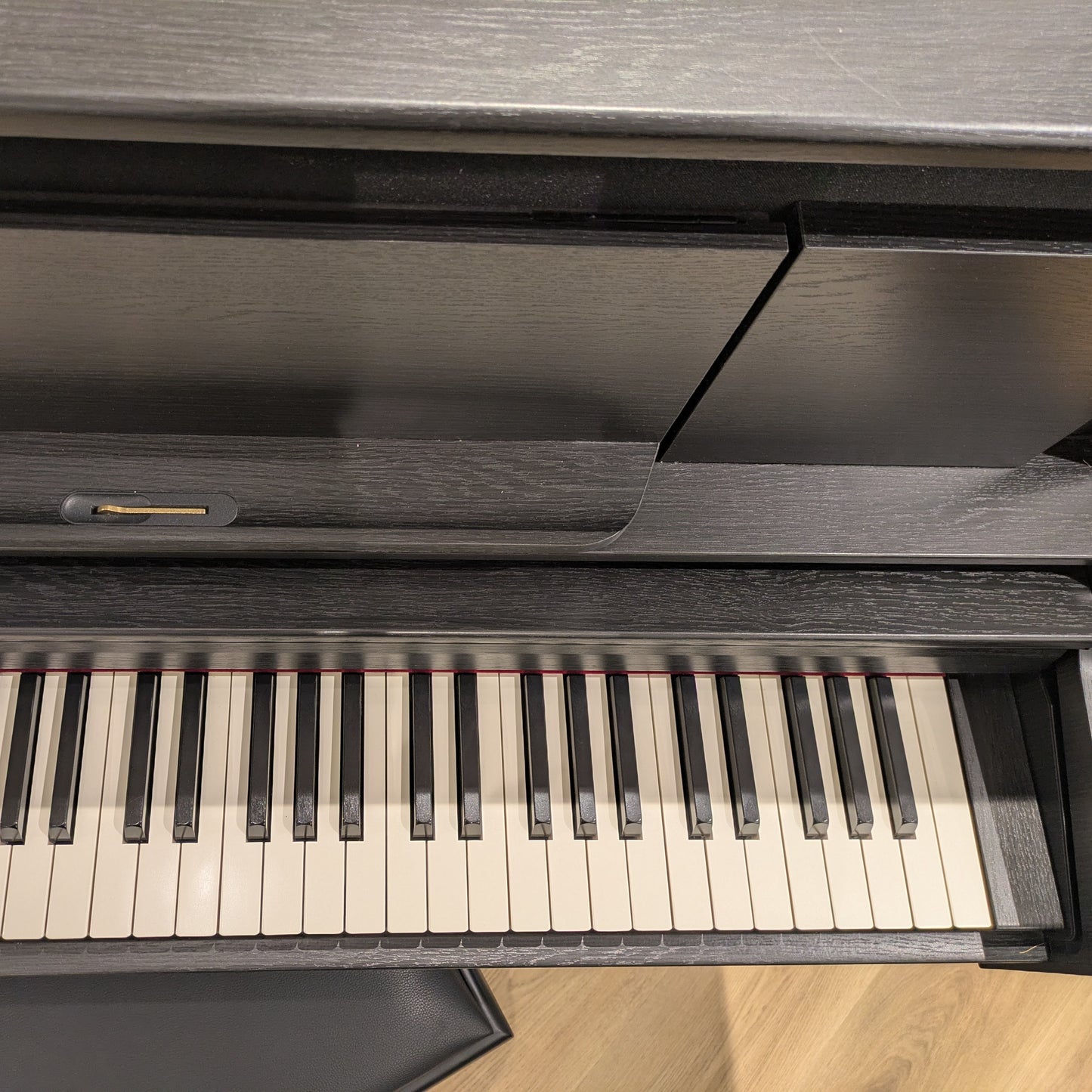 Roland LX706 Digital; Charcoal Black Digital Piano Incl Stool Serial No: Z6J0330 | Second Hand