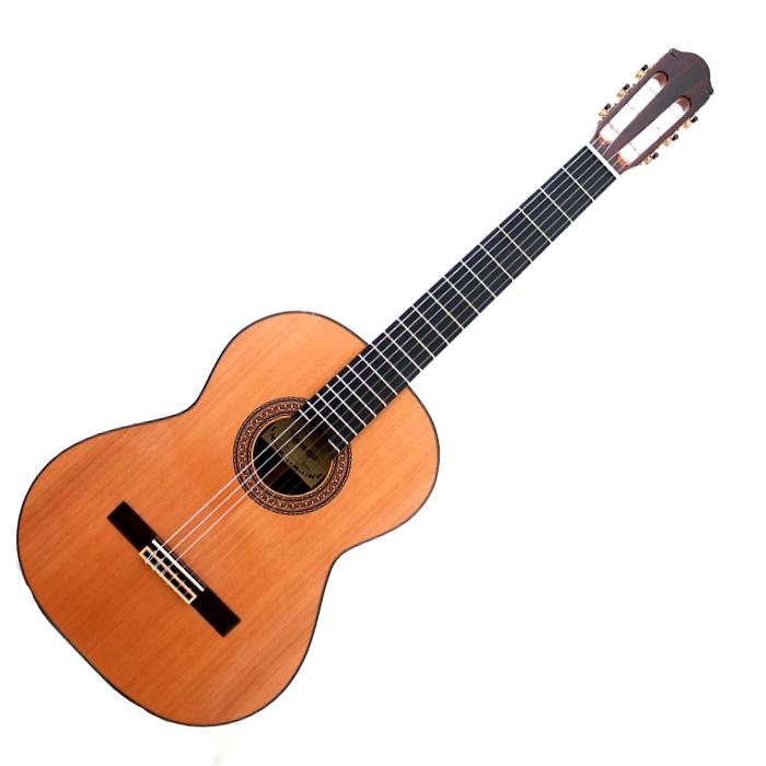 Raimundo 130 Classical Guitar | Bonners Music