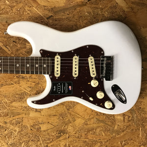 Fender American Ultra Stratocaster Left-Hand Rosewood Fingerboard Arctic Pearl