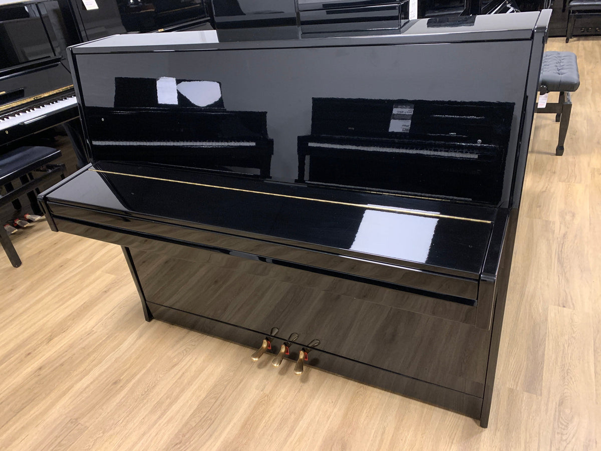 Second Hand Petrof 116E Upright Piano; 609595