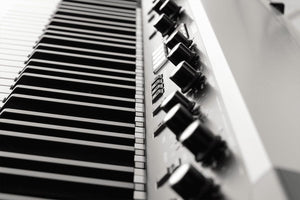 Korg SV2s Stage Vintage Piano With Speakers; 73 Keys