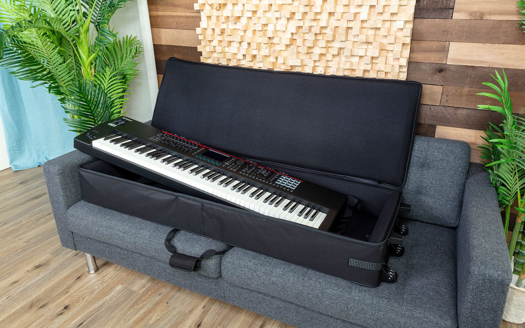 Roland SC-G76W3 76 Key Gold Series Pro Keyboard Bag | Bonners Music