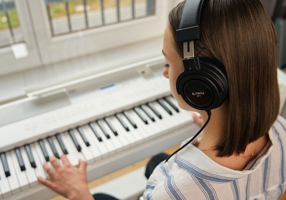 Kawai SH9 Digital Piano Headphones | Bonners Music