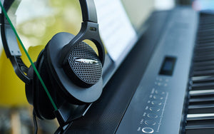 Roland RHA7 Monitor Headphones: Black